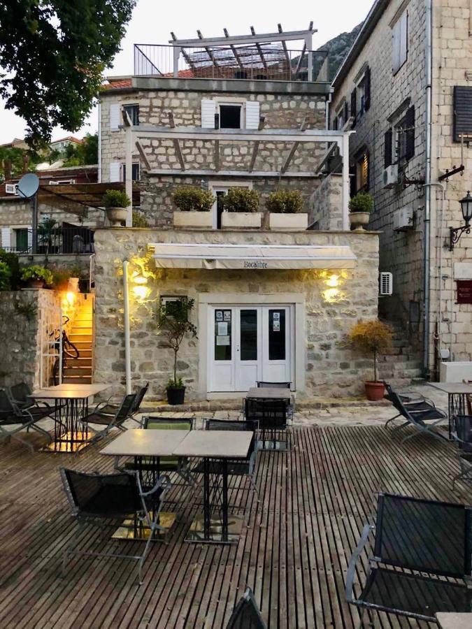 Sunny Port & Apartment