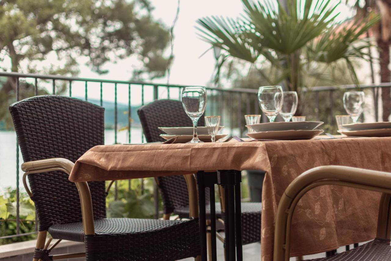 Sunny Port & Apartment Perast
